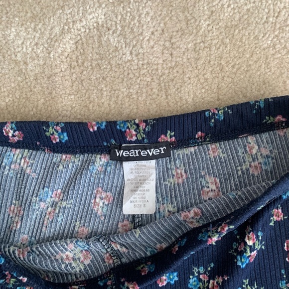 Two piece set: flowy pants & off the shoulder top - Picture 4 of 6